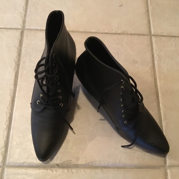 Victorian Shoes - Picture 1 of 3